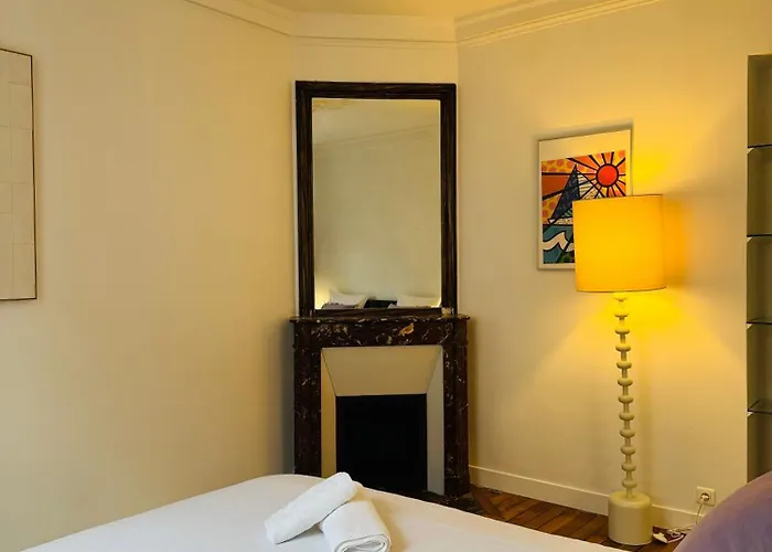 Luxueux 2 Pieces Au Coeur Du 16e Paris